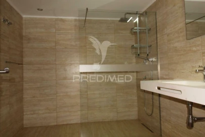 Apartamento T4 para Venda em Albufeira e Olhos de Água