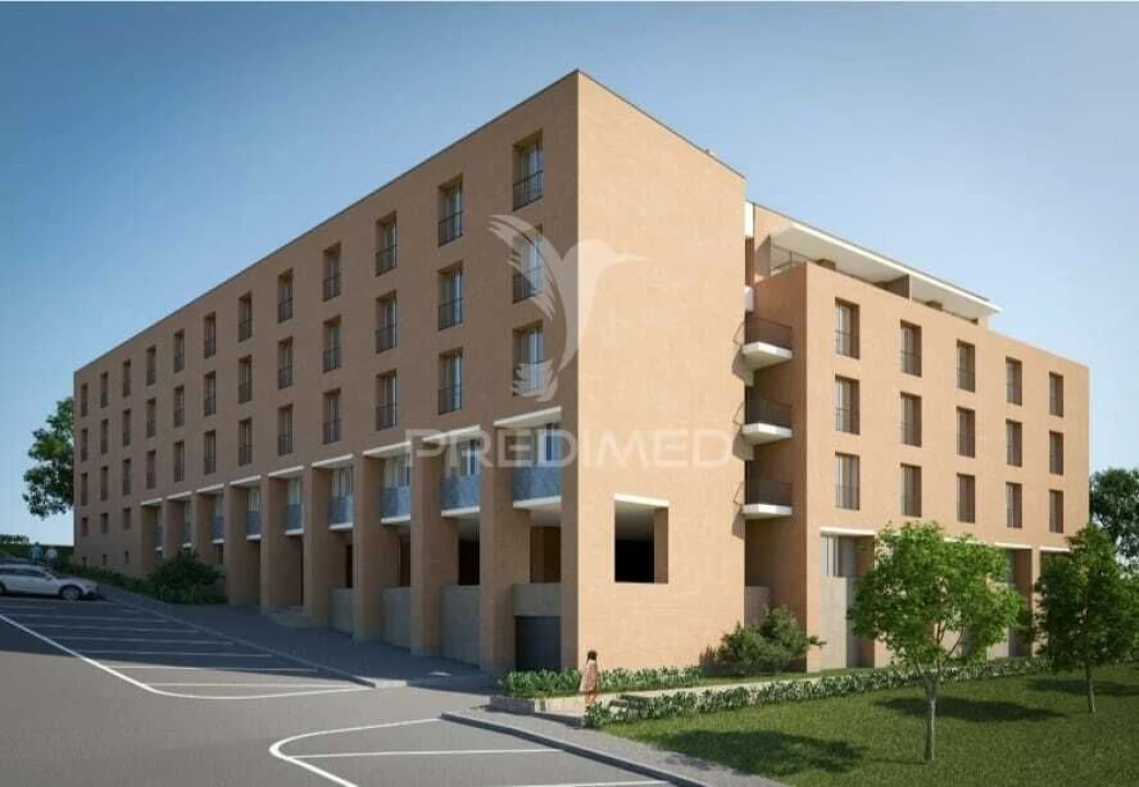 Apartamento T2 para Venda em Azurem Foto 2