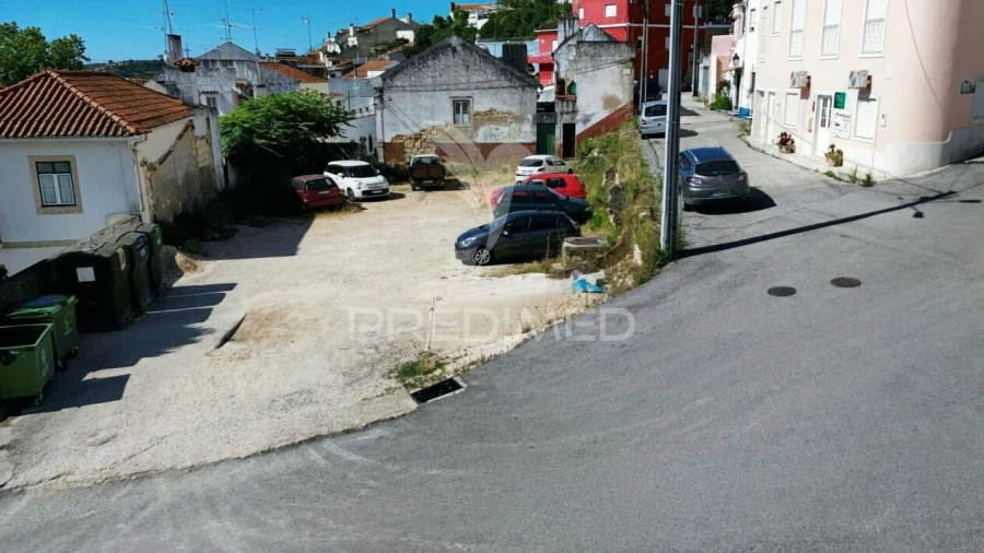 Terreno para Venda em Pernes