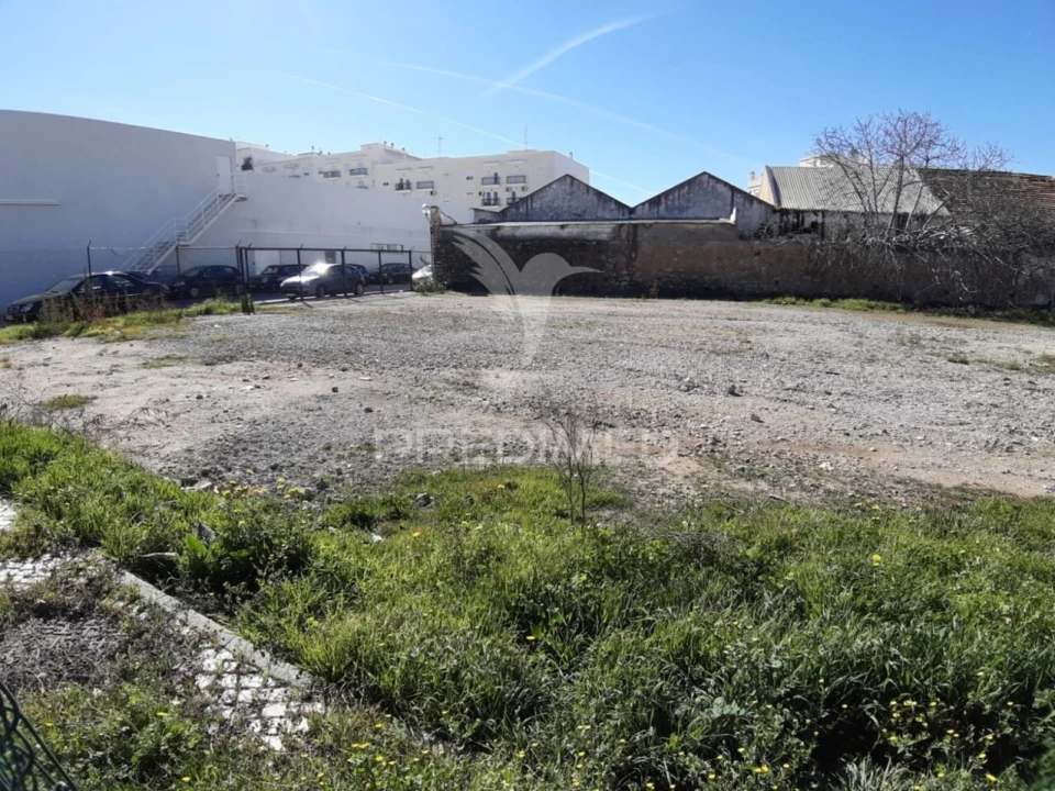 Terreno para Venda em Olhão Foto 4