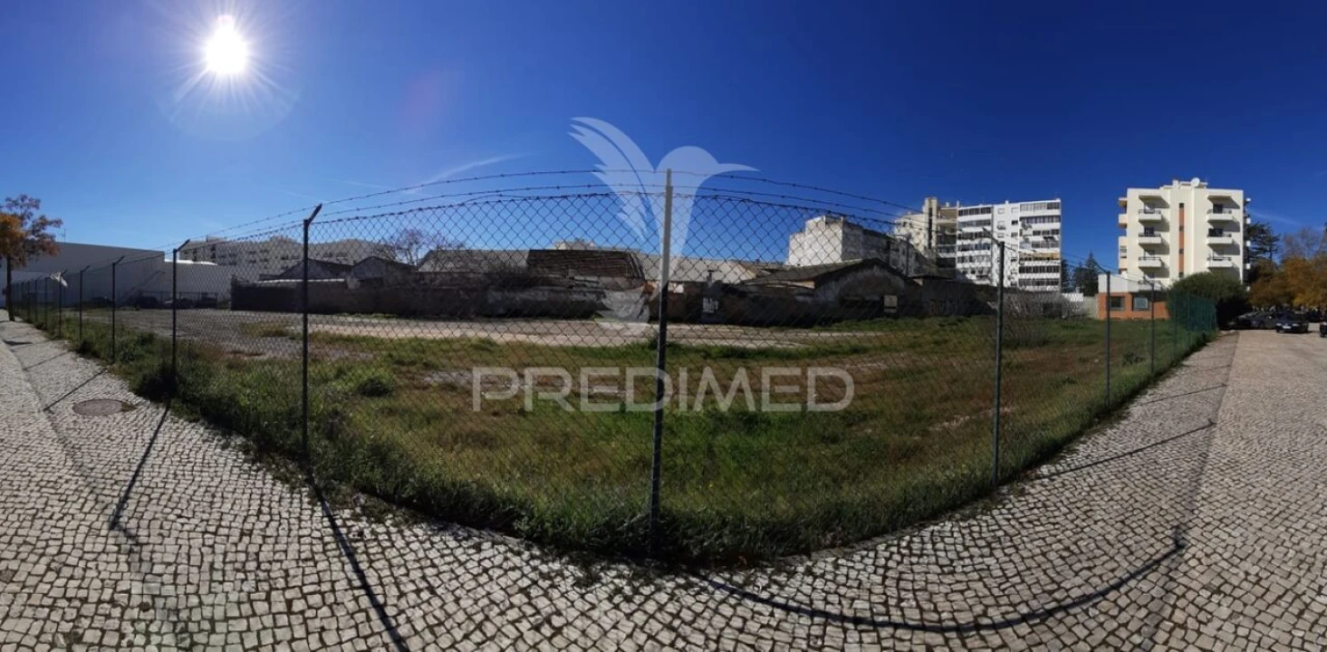 Terreno para Venda em Olhão Foto 11