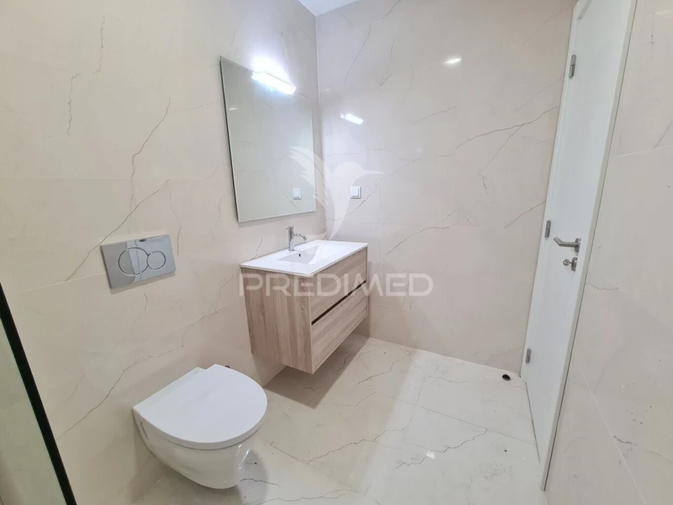 Apartamento T2 para Venda em São Domingos de Benfica Foto 14