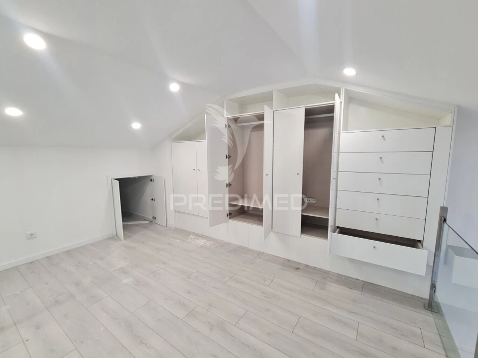 Apartamento T2 para Venda em São Domingos de Benfica Foto 18