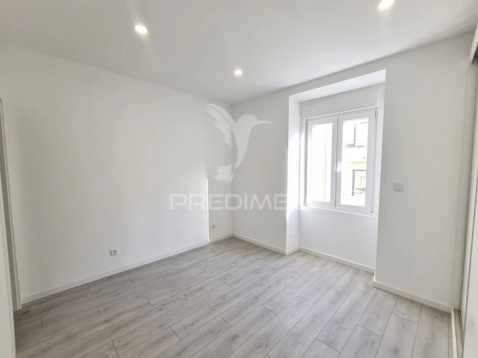 Apartamento T2 para Venda em São Domingos de Benfica Foto 9