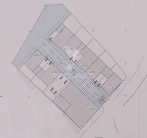 Terreno para Venda em Quelfes
