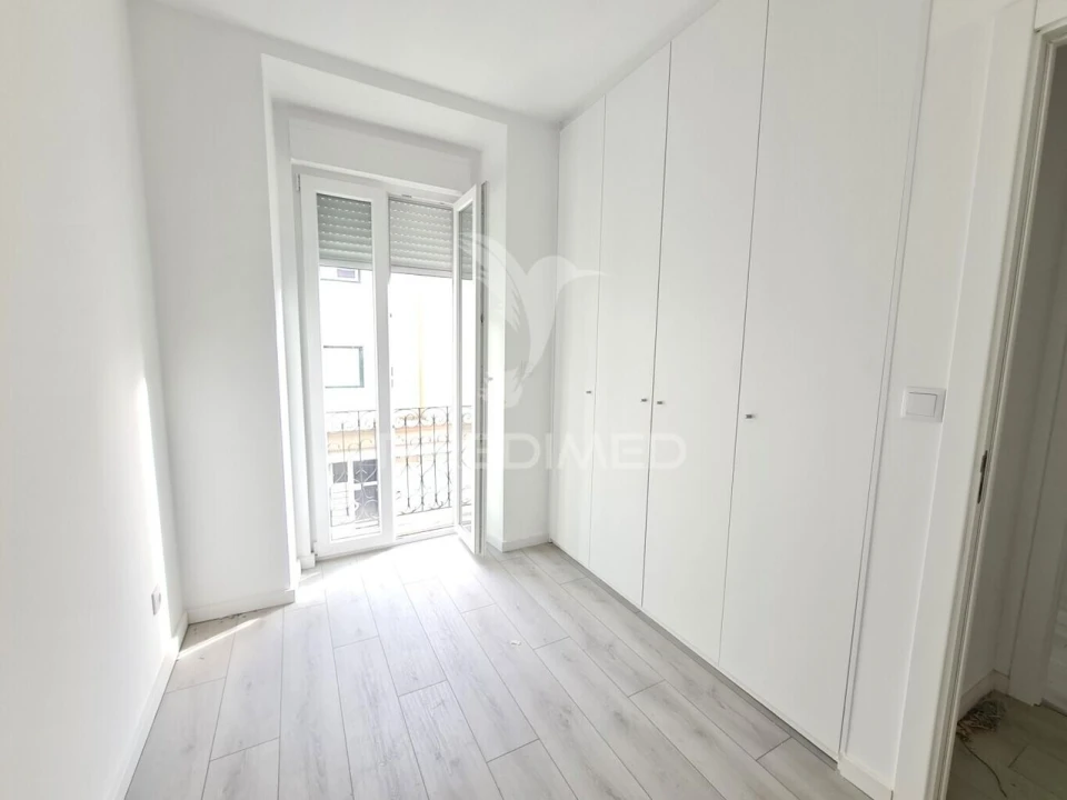 Apartamento T3 para Venda em São Domingos de Benfica Foto 5