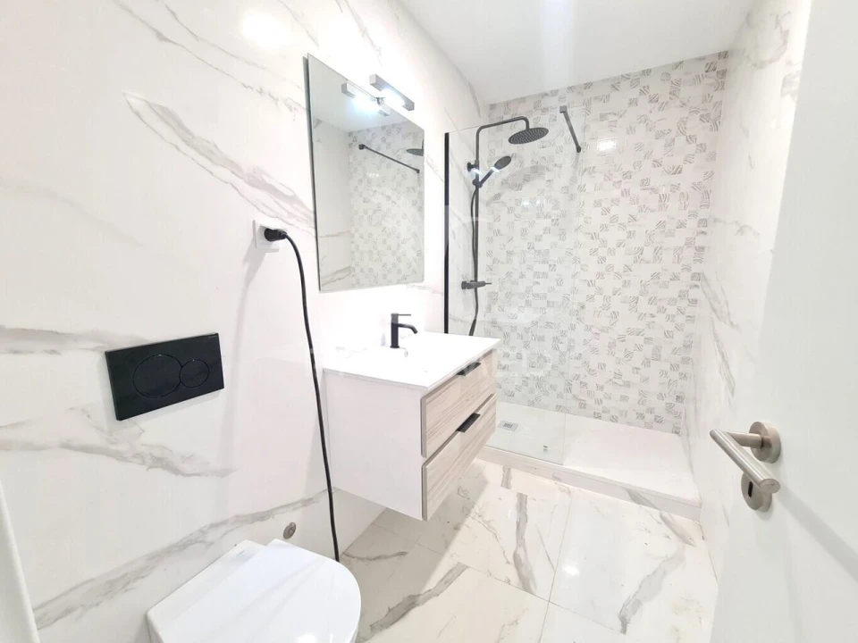 Apartamento T3 para Venda em São Domingos de Benfica Foto 4