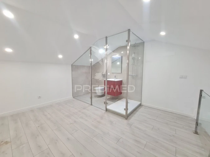 Apartamento T3 para Venda em São Domingos de Benfica Foto 11