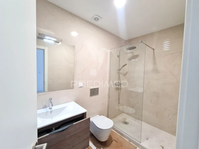 Apartamento T3 para Venda em São Domingos de Benfica Foto 8