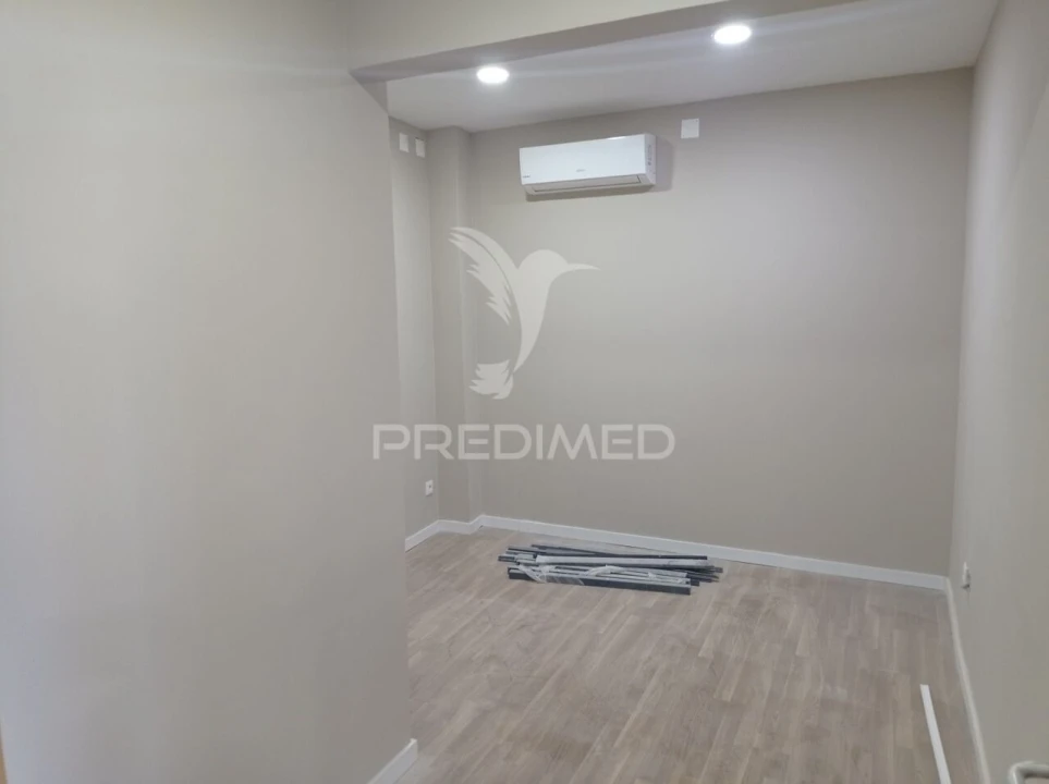 Prédio para Venda em Montargil Foto 13