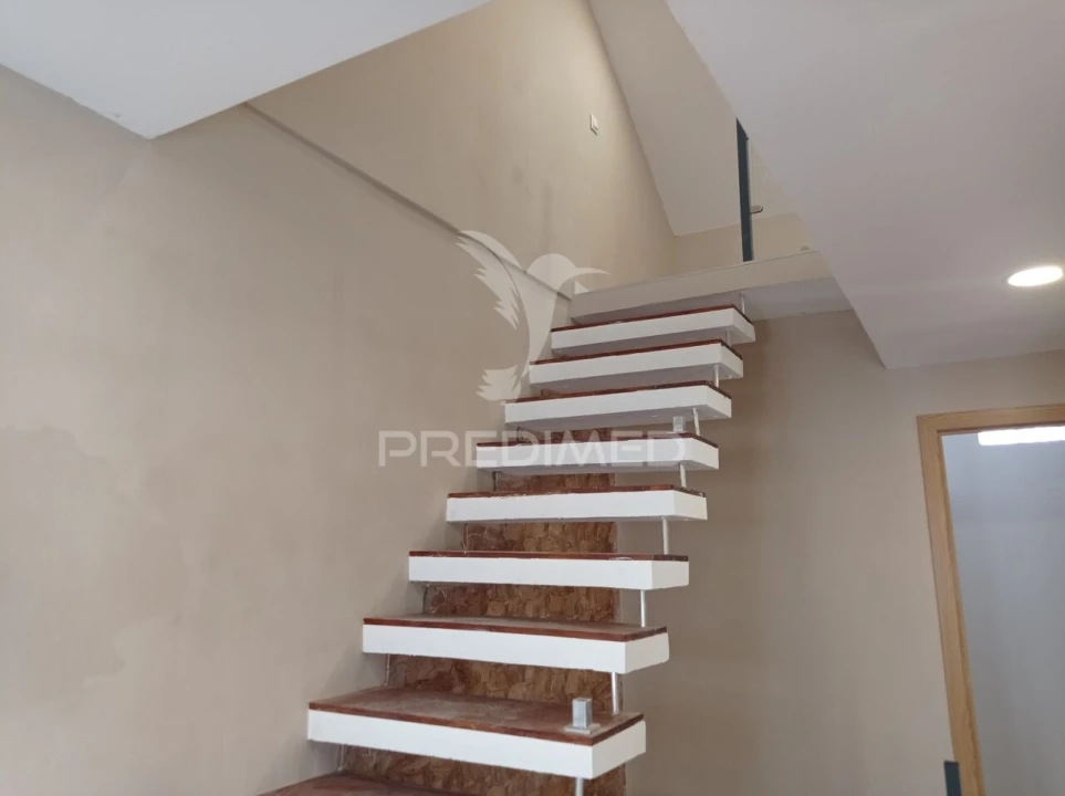 Prédio para Venda em Montargil Foto 15