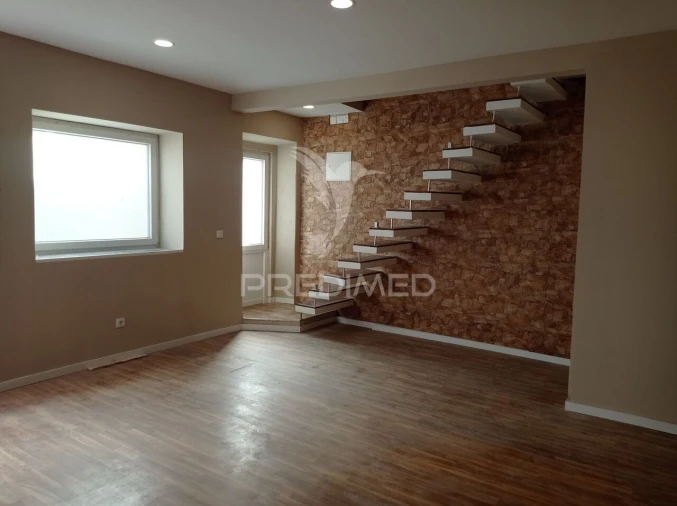 Prédio para Venda em Montargil Foto 4