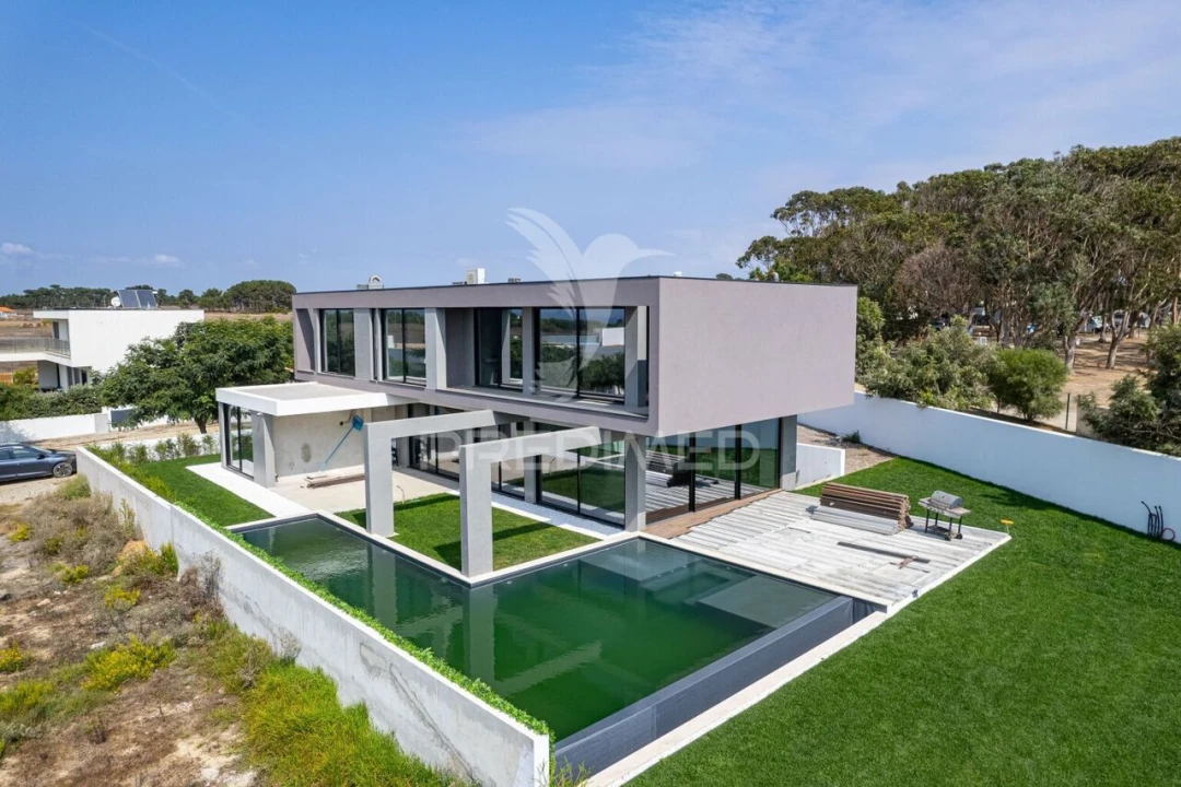 Moradia T4 para Venda em Porto Covo Foto 37