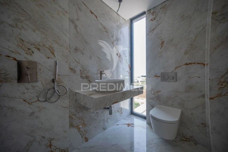 Moradia T4 para Venda em Porto Covo Foto 22