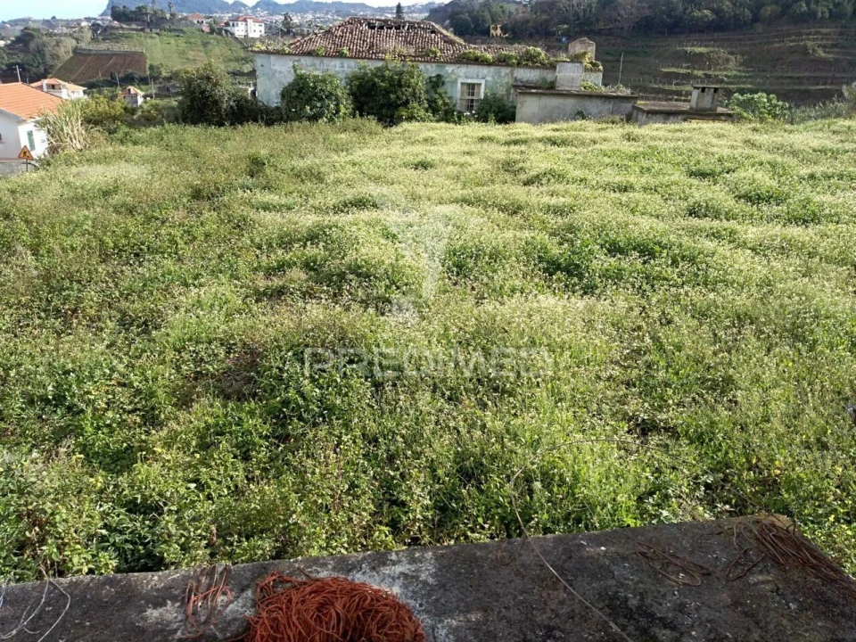 Moradia T6 para Venda em São Jorge Foto 7