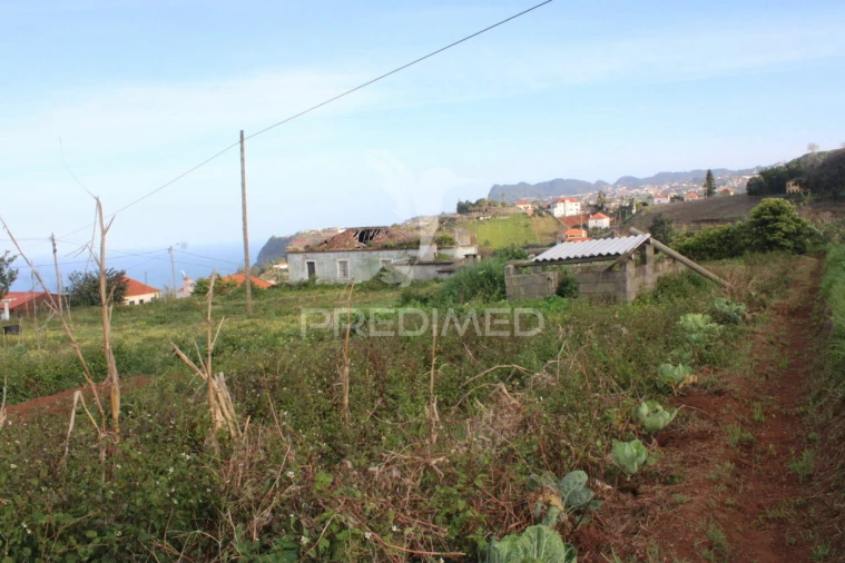 Moradia T6 para Venda em São Jorge Foto 4