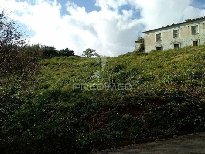 Moradia T6 para Venda em São Jorge Foto 8