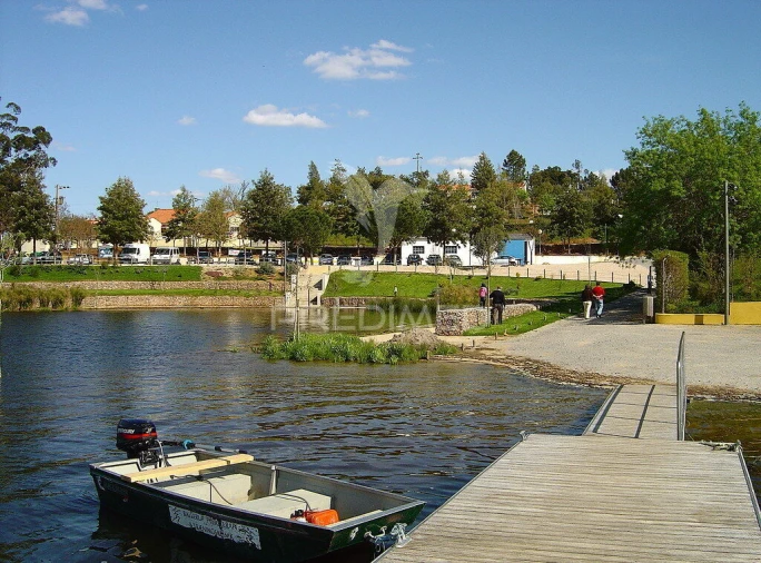 Terreno para Venda em Avis Foto 2