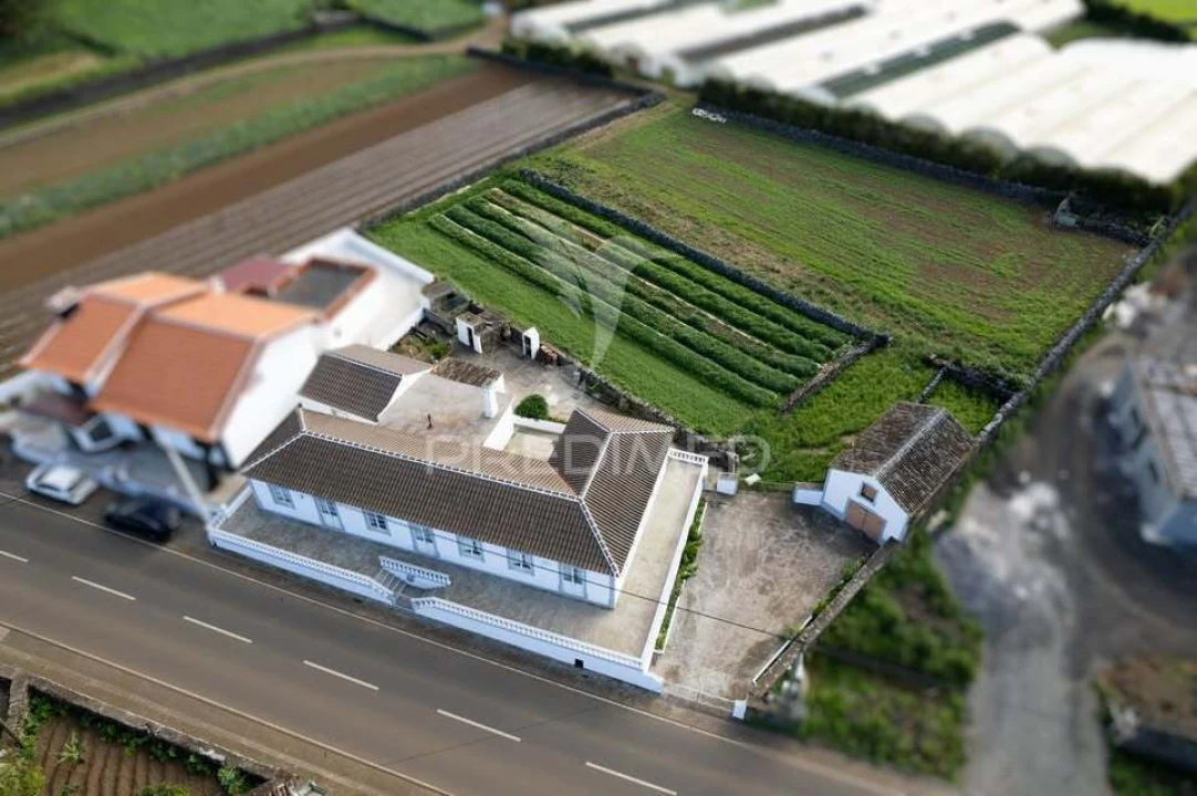 Moradia T5 para Venda em Cabo da Praia Foto 39