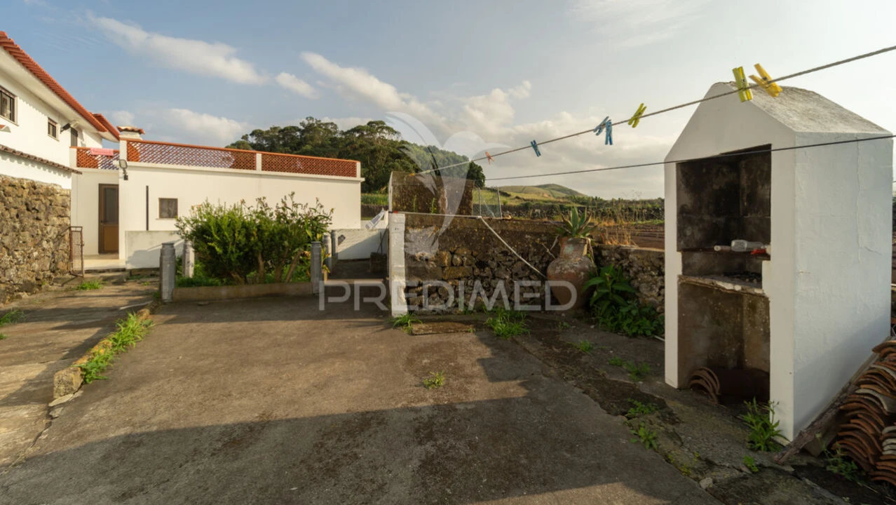 Moradia T5 para Venda em Cabo da Praia Foto 4