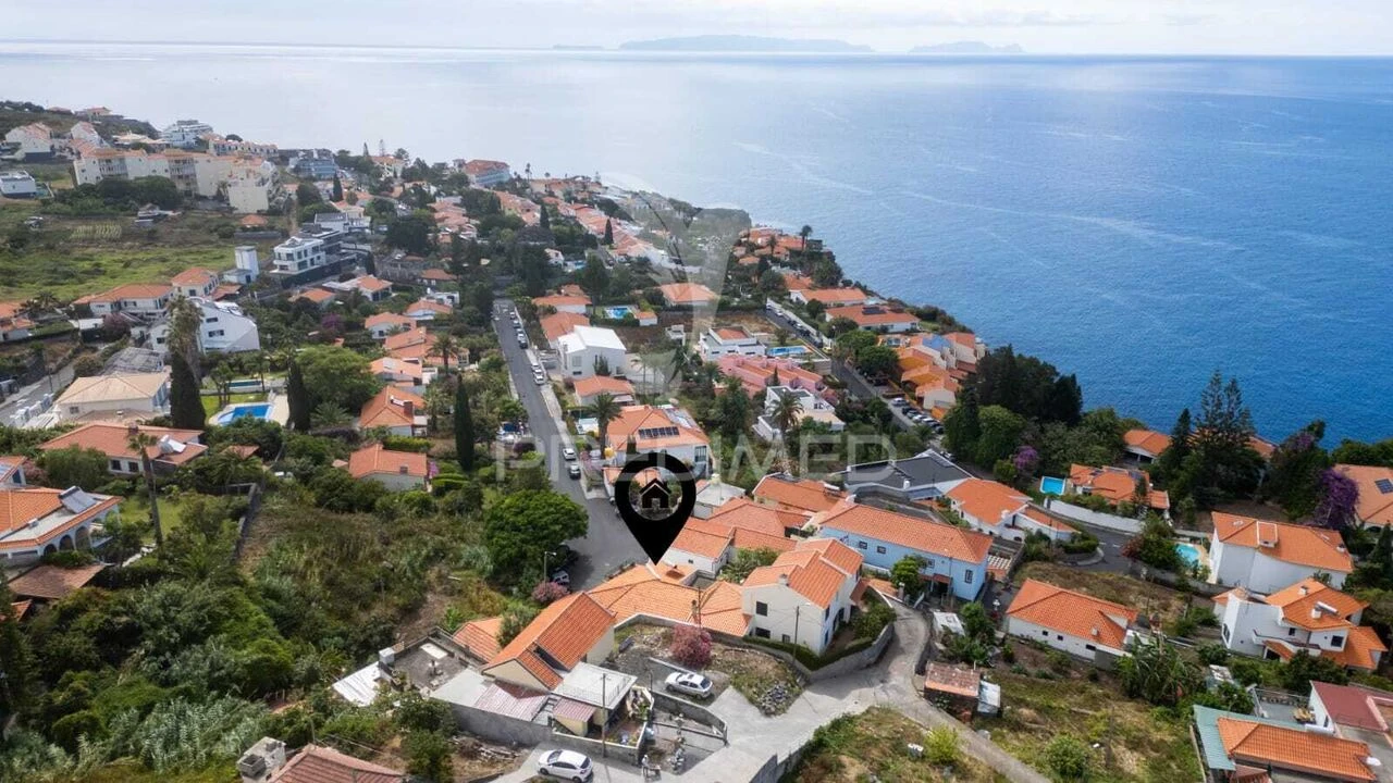 Moradia T3 para Venda em Caniço Foto 2