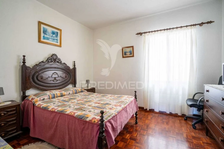 Moradia T3 para Venda em Caniço Foto 13