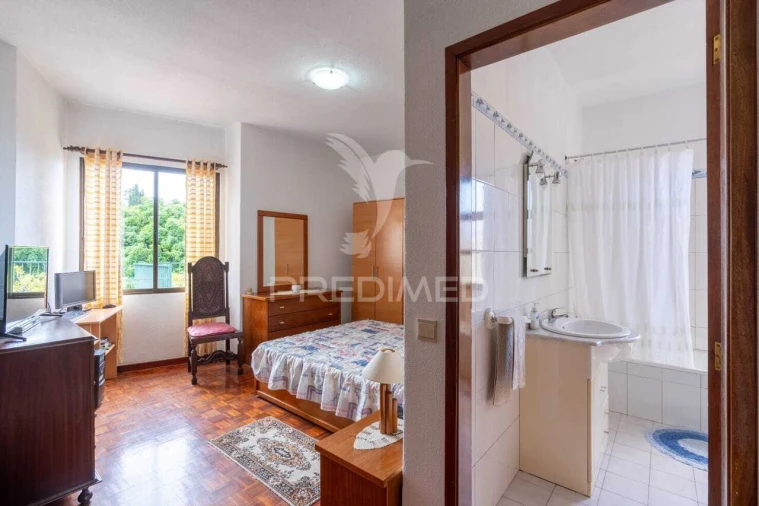 Moradia T3 para Venda em Caniço Foto 18