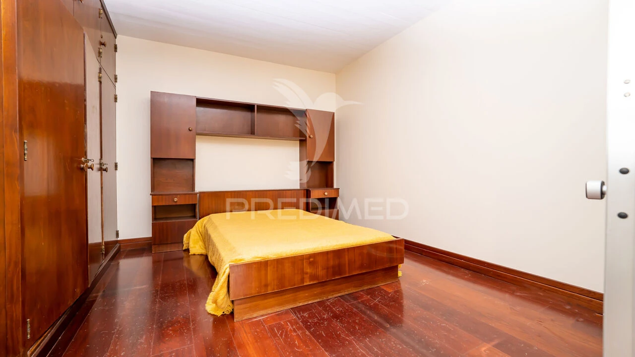 Moradia T3 para Venda em Camara de Lobos Foto 13