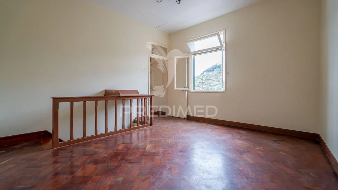 Moradia T3 para Venda em Camara de Lobos Foto 14