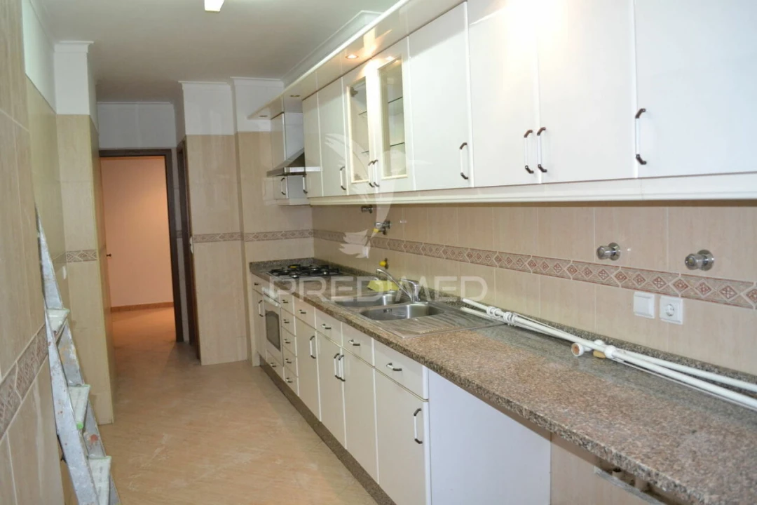 Apartamento T2 para Venda em Algueirão-Mem Martins Foto 1