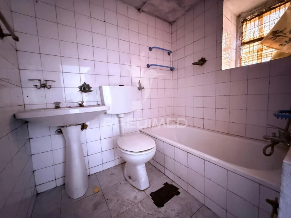 Moradia T2 para Venda em Assunção, Ajuda, Salvador e Santo Ildefonso Foto 19