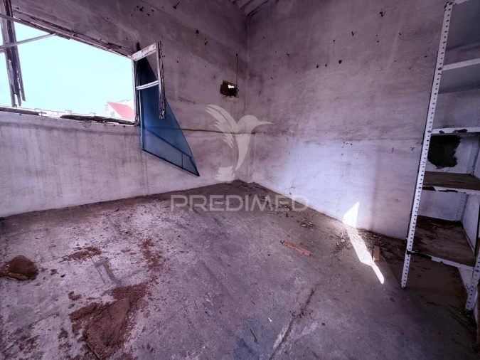 Moradia T2 para Venda em Assunção, Ajuda, Salvador e Santo Ildefonso Foto 16