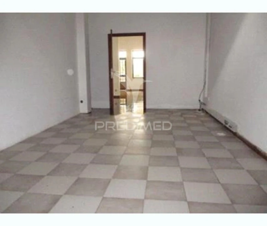 Loja para Venda em Nelas Foto 3