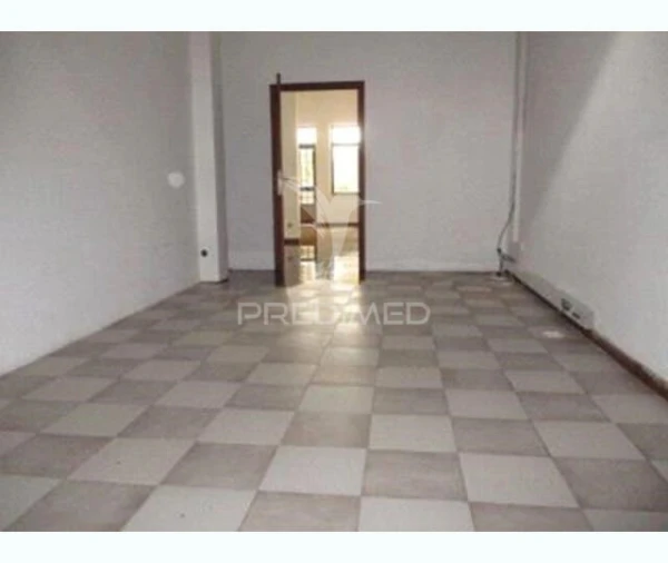 Loja para Venda em Nelas Foto 3