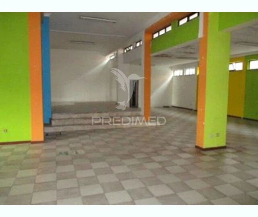 Loja para Venda em Nelas Foto 1