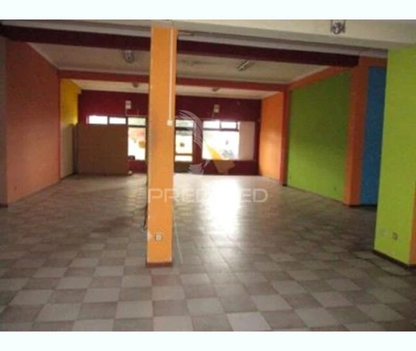 Loja para Venda em Nelas Foto 2