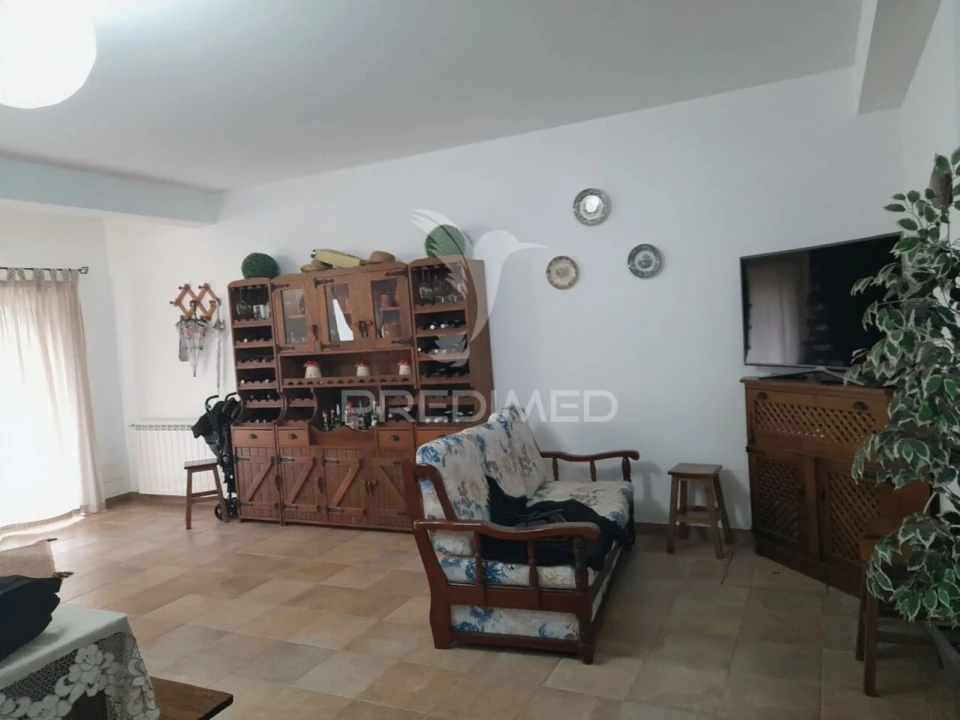 Moradia T4 para Venda em Amiais de Baixo Foto 37