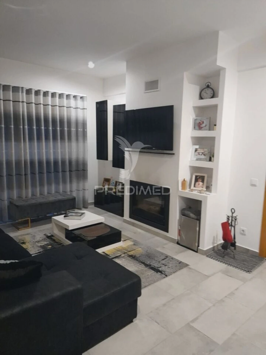 Moradia T4 para Venda em Amiais de Baixo Foto 19