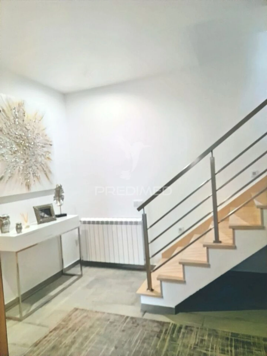 Moradia T4 para Venda em Amiais de Baixo Foto 26
