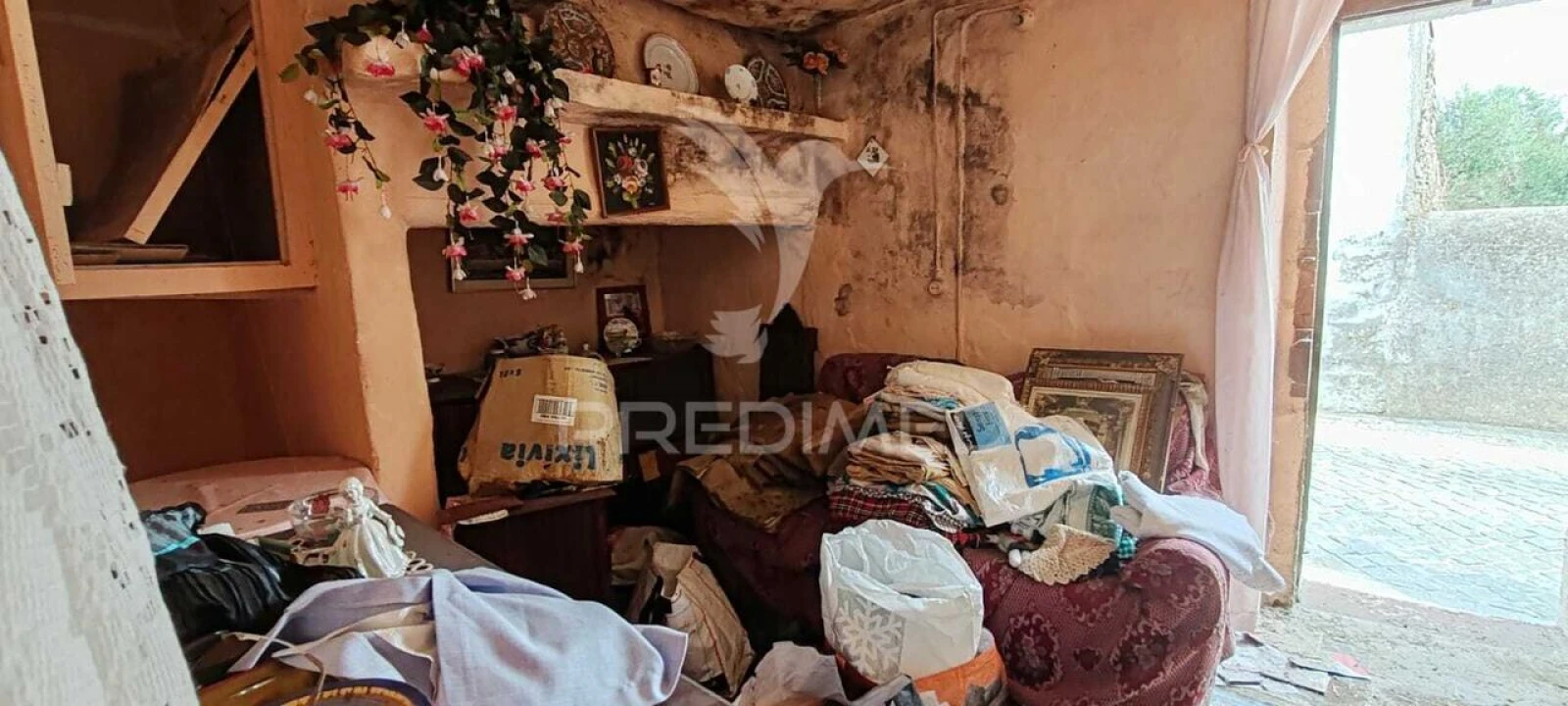 Moradia T2 para Venda em Alagoa Foto 18