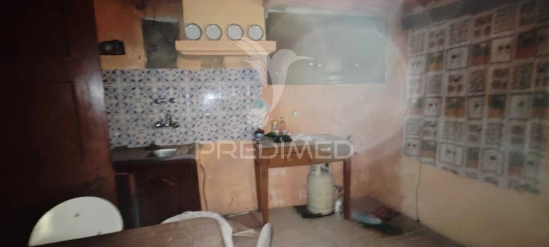 Moradia T2 para Venda em Alagoa Foto 14