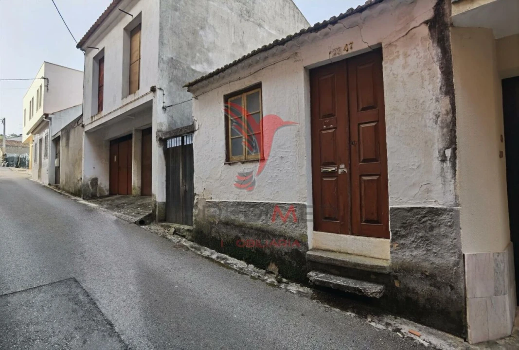 Moradia T2 para Venda em Amiais de Baixo Foto 2