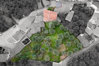 Moradia T4 para Venda em Vila Cortes do Mondego
