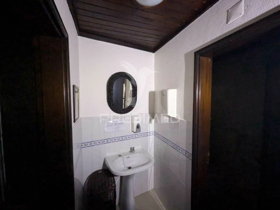 Loja para Venda em Monte Gordo Foto 13