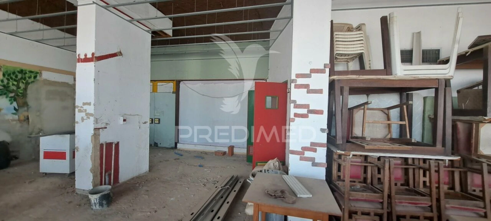 Loja para Venda em Albufeira e Olhos de Água Foto 2