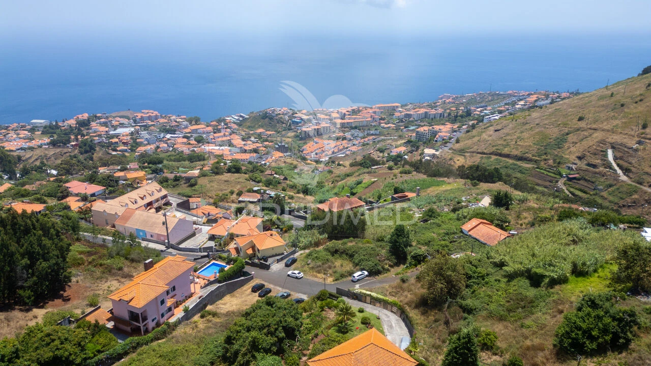 Terreno para Venda em Caniço Foto 10