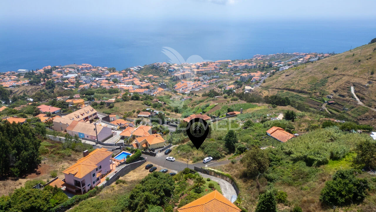 Terreno para Venda em Caniço Foto 11