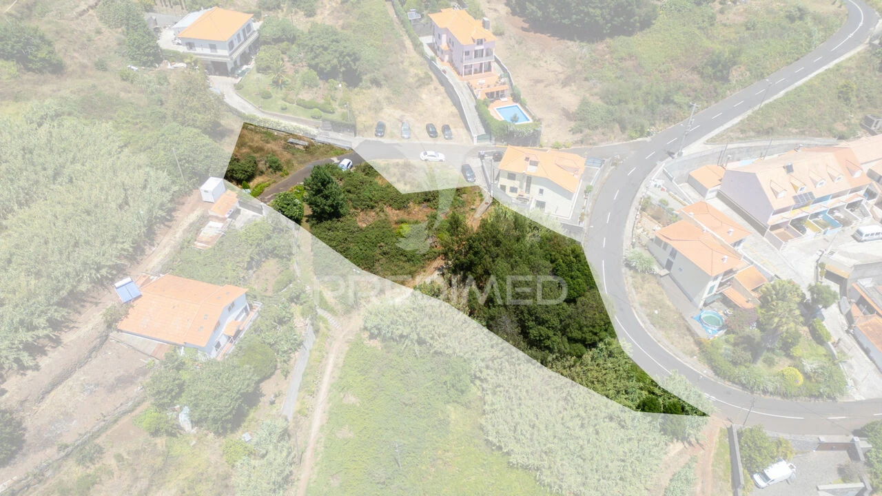 Terreno para Venda em Caniço Foto 17