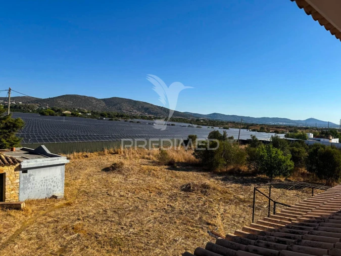 Moradia T4 para Venda em Santa Barbara de Nexe Foto 33