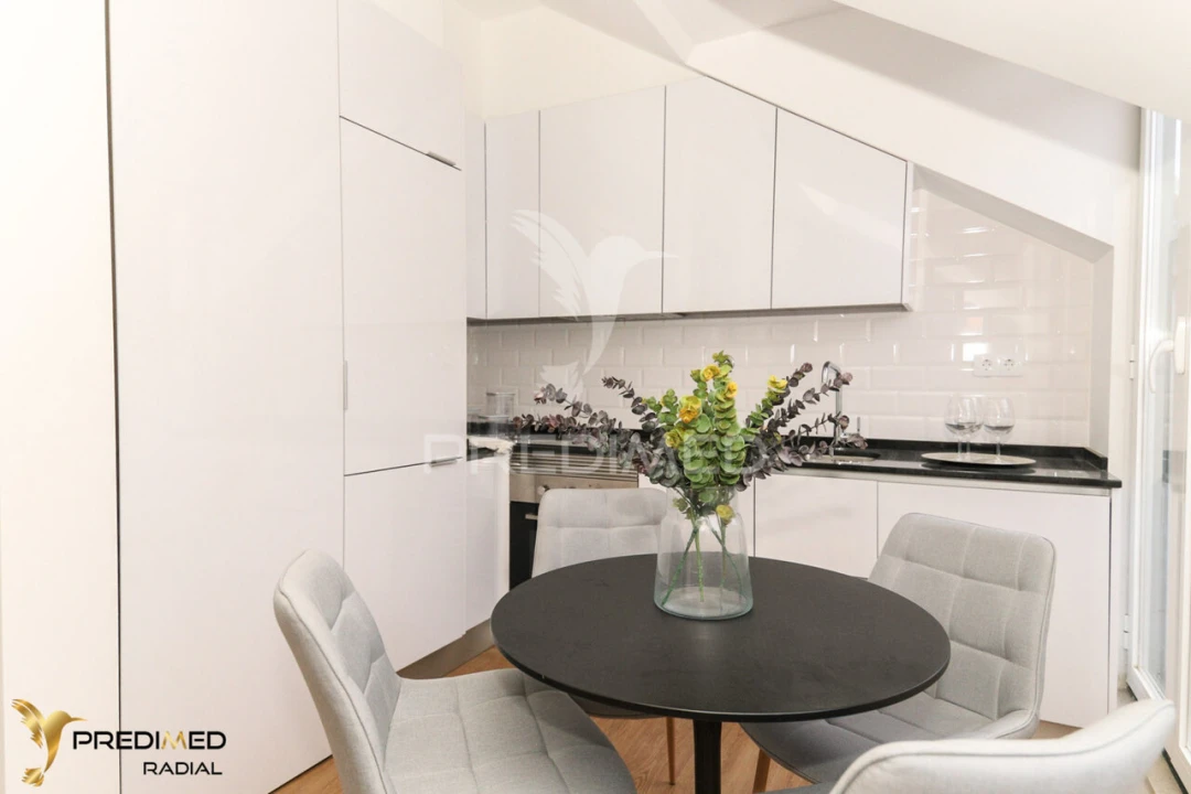 Apartamento T2 para Venda em Santo António Foto 10